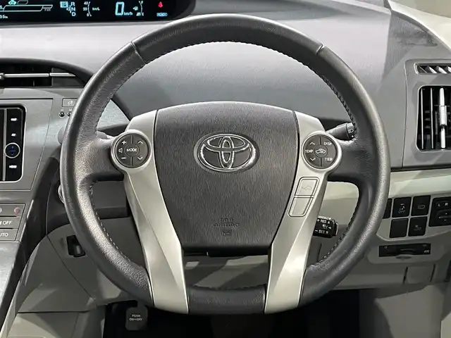 トヨタ プリウス G ツーリングセレクション 愛知県 2012(平24)年 7.1万km ホワイトパールクリスタルシャイン 純正HDDナビ（NHZD-W62G）/（Bluetooth/地デジ/FM/AM/HDD/CD・DVD再生)/サンルーフ　/プリクラッシュセーフティ　/レーダークルーズコントロール　/ビルトインＥＴＣ　/ハーフレザーシート　/バックカメラ　/パーキングセンサー　/D席パワーシート/ＬＥＤヘッドライト　/ＬＥＤフォグランプ/純正フロアマット　/プッシュスタート/　　-スマートキー/スペアタイヤ有