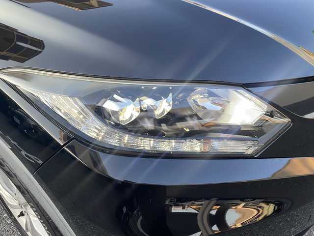 ホンダ ヴェゼル X ホンダセンシング 広島県 2016(平28)年 13.2万km クリスタルブラックパール /登録時走行距離/　　　　　　　131999キロ/ワンオーナー/アイドリングストップ/純正ナビ/バックカメラ/ワンセグ/クルーズコントロール/スペアキー×１/ビルトインETC/新車時整備手帳/　　【保証書】/取扱説明書/