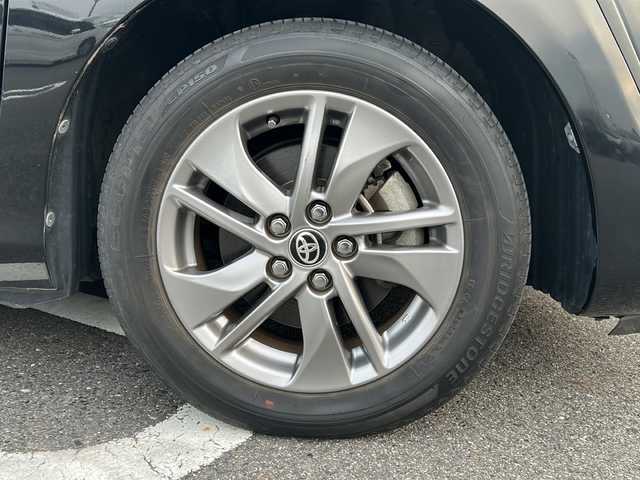 トヨタ シエンタ G 岐阜県 2016(平28)年 3.3万km ブラックマイカ 登録時走行距離33060km/純正７型ナビ　/バックカメラ　/ドライブレコーダー　/ＥＴＣ　/両側パワースライド　/衝突軽減システム　/盗難防止装置　/横滑り防止装置　/レーンキープアシスト　/アイドリングストップ/ＬＥＤヘッドライト　/オートハイビーム　/オートライト/３列シート/シートヒーター/純正15インチアルミホイール/ドアバイザー/純正フロアマット