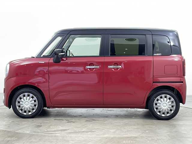 スズキ ワゴンＲ スマイル HYBRID X 道央・札幌 2022(令4)年 0.8万km フェニックスレッドパール/ブルーイッシュブラックパール ・純正ナビ&CD&DVD&BT&USB&AppleCarplay&AndroidAuto/・全方位モニター/・両側パワースライドドア/・スズキセーフティサポート/・デュアルカメラブレーキサポート/・誤発進抑制機能/・後退時ブレーキサポート/・後方誤発進抑制機能/・リヤパーキングセンサー/・車線逸脱警報機能/・ふらつき警報機能/・先行車発進お知らせ機能/・エマージェンシーストップシグナル/・ヒルホールドコントロール/・アイドリングストップシステム/・横滑り防止装置/・電動格納ミラー/・プッシュスタート/・4WD/・LEDヘッドランプ/・フォグランプ/・オートライト/・オートライト/・スマートキー