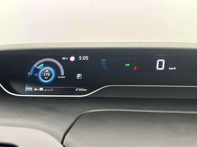 日産 セレナ e－パワー ハイウェイスター V 宮城県 2020(令2)年 4.8万km ブリリアントホワイトパール プロパイロット/エマージェンシーブレーキ/側方運転支援/ブラインドスポットモニター/アラウンドビューモニター/純正フリップダウンモニター/デジタルインナーミラー/両側パワースライドドア/ハンズフリーオートスライド/純正10型ナビ/・BT.CD.DVD.SD/フルセグカメラ/ビルトインETC/純正ドライブレコーダー（F）/プッシュスタート/スマートキー/電動パーキングブレーキ/アイドリングストップ/LEDヘッドライト/LEDフォグライト/純正フロアマット/純正16インチAW/ロールサンシェード/シートバックテーブル