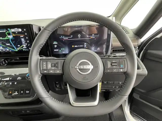 日産 セレナ e－パワー ハイウェイスター V 大分県 2025(令7)年 0.1千km プリズムホワイト 登録済未使用車/プロパイロット（ナビリンク機能付）/+プロパイロット緊急停止支援システム（SOSコール機能付）/+SOSコール/アラウンドビューモニター（移動物 検知機能付）/12.3型NissanConnectナビゲーション/・フルセグTV、BT対応、USB、AM/FM/・AppleCarPlay、AndroidAuto、HDMI/・AmazonAlexa/ステアリングスイッチ/両側電動スライドドア/ドライブレコーダー（前後セット）/インテリジェントルームミラー/ETC2.0/ワイヤレス充電器/電動パーキングブレーキ/オートホールド機能/オートライト/アダプティブLEDヘッドライト/LEDフォグ/純正16インチアルミホイール/保証書、取説、スペアキー有り