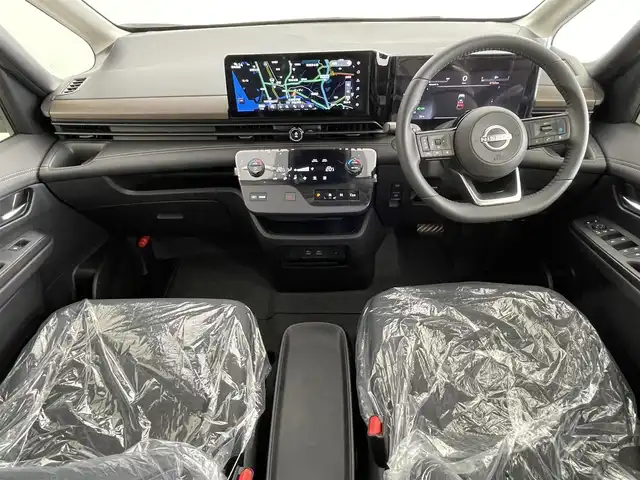 日産 セレナ e－パワー ハイウェイスター V 大分県 2025(令7)年 0.1千km プリズムホワイト 登録済未使用車/プロパイロット（ナビリンク機能付）/+プロパイロット緊急停止支援システム（SOSコール機能付）/+SOSコール/アラウンドビューモニター（移動物 検知機能付）/12.3型NissanConnectナビゲーション/・フルセグTV、BT対応、USB、AM/FM/・AppleCarPlay、AndroidAuto、HDMI/・AmazonAlexa/ステアリングスイッチ/両側電動スライドドア/ドライブレコーダー（前後セット）/インテリジェントルームミラー/ETC2.0/ワイヤレス充電器/電動パーキングブレーキ/オートホールド機能/オートライト/アダプティブLEDヘッドライト/LEDフォグ/純正16インチアルミホイール/保証書、取説、スペアキー有り