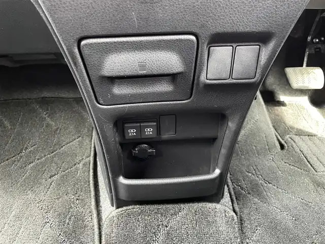 トヨタ ヴォクシー ZS 煌Ⅱ 愛媛県 2020(令2)年 1.9万km ブラック 7人乗り/純正10.5型ナビ(NSZN-W68T)/Bluetooth/DVD/SD/フルセグTV/Toyota Safety Sense C/プリクラッシュセーフティシステム/オートハイビーム /レーンデパーチャーアラート/両側パワースライドドア/バックカメラ /ビルトインETC/クリアランスソナー 前後/LEDヘッドライト/360度ドライブレコーダー (HDR360GW)/スマートキー/取説・保証書
