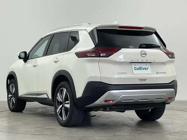 日産 エクストレイル G e－4ORCE 群馬県 2025(令7)年 0.3万km ブリリアントホワイトパール 純正１２．３インチナビ/アラウンドビューモニター/プロパイロット/ブラインドスポットモニター/デジタルインナーミラー/ヘッドアップディスプレイ/パワーバックドア/シートヒーター/パワーシート/前後ドライブレコーダー/ETC2.0/オートマチックハイビーム/LEDヘッドライト/コーナーセンサー/純正AW/純正フロアマット/禁煙車