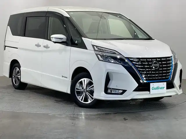 日産 セレナ e－パワー ハイウェイスター V 栃木県 2021(令3)年 5.2万km パール 純正10インチナビ/（CD/DVD/フルセグTV/Bluetooth/SD）/全方位カメラ/プロパイロット/コーナーセンサー/BSM/ビルトインETC/前方ドライブレコーダー/両側ハンズフリーパワースライドドア/禁煙車/デジタルインナーミラー/フリップダウンモニター/オートライト/LEDヘッドライト/横滑り防止装置/フォグランプ/スマートキー/プッシュスタート/ステアリングスイッチ/ウィンカーミラー/純正15インチアルミホイール/純正フロアマット