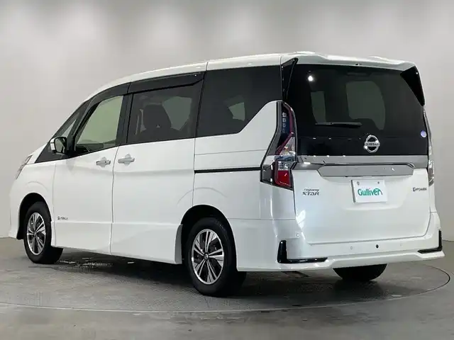 日産 セレナ e－パワー ハイウェイスター V 栃木県 2021(令3)年 5.2万km パール 純正10インチナビ/（CD/DVD/フルセグTV/Bluetooth/SD）/全方位カメラ/プロパイロット/コーナーセンサー/BSM/ビルトインETC/前方ドライブレコーダー/両側ハンズフリーパワースライドドア/禁煙車/デジタルインナーミラー/フリップダウンモニター/オートライト/LEDヘッドライト/横滑り防止装置/フォグランプ/スマートキー/プッシュスタート/ステアリングスイッチ/ウィンカーミラー/純正15インチアルミホイール/純正フロアマット