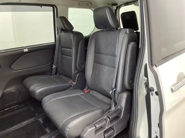 日産 セレナ e－パワー ハイウェイスター V 栃木県 2021(令3)年 5.2万km パール 純正10インチナビ/（CD/DVD/フルセグTV/Bluetooth/SD）/全方位カメラ/プロパイロット/コーナーセンサー/BSM/ビルトインETC/前方ドライブレコーダー/両側ハンズフリーパワースライドドア/禁煙車/デジタルインナーミラー/フリップダウンモニター/オートライト/LEDヘッドライト/横滑り防止装置/フォグランプ/スマートキー/プッシュスタート/ステアリングスイッチ/ウィンカーミラー/純正15インチアルミホイール/純正フロアマット