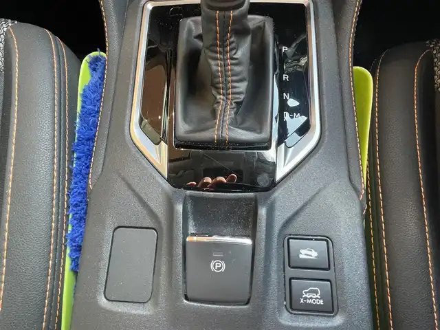 スバル インプレッサ ＸＶ 2．0i－S アイサイト 千葉県 2017(平29)年 6.7万km クリスタルブラックシリカ ワンオーナー/アイサイト/スバルリヤビークルディテクション/社外メモリーナビ/地デジTV/【DVD/CD再生機能　Bluetooth接続】/バックカメラ/ドライブレコーダー/ハーフレザーシート/前席パワーシート/革巻きステアリング/パドルシフト/ETC/LEDヘッドライト/フォグライト/ウインカーミラー/純正18インチアルミホイル/サイド/カーテンエアバッグ/キーレスアクセス