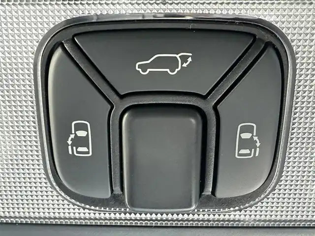 トヨタ エスティマ ハイブリッド アエラス 千葉県 2016(平28)年 6.5万km ブラック/アイスチタニウムマイカメタリック 2トーン 純正メモリーナビ/フルセグTV/CD/DVD/Bluetooth/フリップダウンモニター/両側パワースライドドア/パワーバックドア/D席パワーシート/ETC2.0/バックカメラ/トヨタセーフティセンス/オートライト/オートハイビーム/LEDヘッドライト/フォグランプ/純正17インチAW