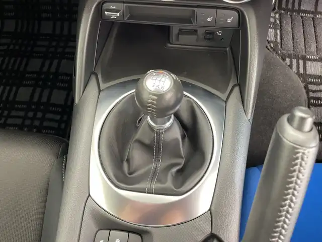 マツダ ロードスター ＲＦ S 鹿児島県 2022(令4)年 1万km マシーングレープレミアムM １オーナー　/メーカーナビ　/（Ｂｌｕｅｔｏｏｔｈ/フルセグＴＶ/DVD/CD)　/ブラインドスポットモニター　/革巻きステアリング　/前方ドライブレコーダー　/シートヒーター　/クルーズコントロール　/コーナーセンサー　/電動オープン/プッシュスタートボタン/保証書/取扱説明書/スマートキー/スペアキー1本