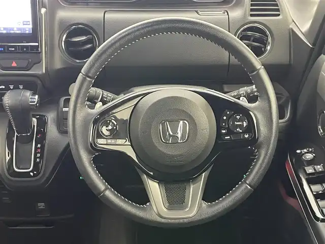 ホンダ Ｎ ＢＯＸ カスタム L ターボ スタイル+ブラック 愛知県 2023(令5)年 3.1万km プラチナホワイトパール 純正９型ナビ　シートヒーター　禁煙車　フルセグＴＶ　カープレイ　バックカメラ　ハーフレザー　両側パワスラ　前後ドラレコ　ホンダセンシング　衝突軽減　追従クルコン　パドルシフト　コーナーセンサー　ＬＥＤオートライト　フォグランプ　ETC　電動パーキング　リアロールシェード