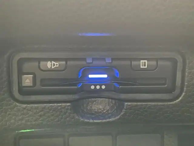 ホンダ Ｎ ＢＯＸ カスタム L ターボ スタイル+ブラック 愛知県 2023(令5)年 3.1万km プラチナホワイトパール 純正９型ナビ　シートヒーター　禁煙車　フルセグＴＶ　カープレイ　バックカメラ　ハーフレザー　両側パワスラ　前後ドラレコ　ホンダセンシング　衝突軽減　追従クルコン　パドルシフト　コーナーセンサー　ＬＥＤオートライト　フォグランプ　ETC　電動パーキング　リアロールシェード