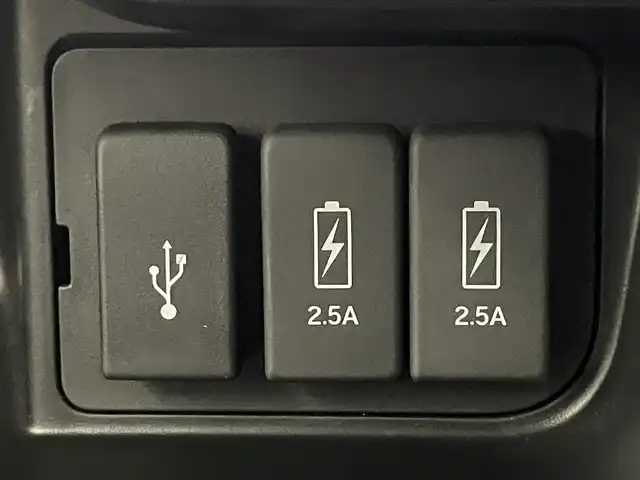 ホンダ Ｎ ＢＯＸ カスタム L ターボ スタイル+ブラック 愛知県 2023(令5)年 3.1万km プラチナホワイトパール 純正９型ナビ　シートヒーター　禁煙車　フルセグＴＶ　カープレイ　バックカメラ　ハーフレザー　両側パワスラ　前後ドラレコ　ホンダセンシング　衝突軽減　追従クルコン　パドルシフト　コーナーセンサー　ＬＥＤオートライト　フォグランプ　ETC　電動パーキング　リアロールシェード