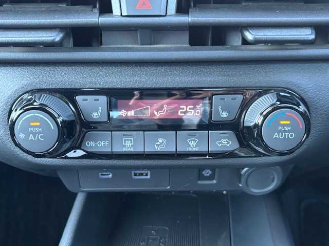 日産 ノート X 宮城県 2021(令3)年 7.1万km ダークメタルグレー 登録時走行距離７０６１７ｋｍ/純正ナビ/フルセグTV/Bluetooth/HDMI/AM/FM/BSM/デジタルインナーミラー/社外前後ドライブレコーダー/プロパイロット/インテリジェットクルーズコントロール/レーンキープ/オートライト/オートハイビーム/エマージェンシーブレーキ/ETC2.0/電動パーキング/プッシュスタート/スマートキー/シートヒーター/置くだけ充電/LEDライト/ドアバイザー/コーナーセンサー/電動格納ミラー