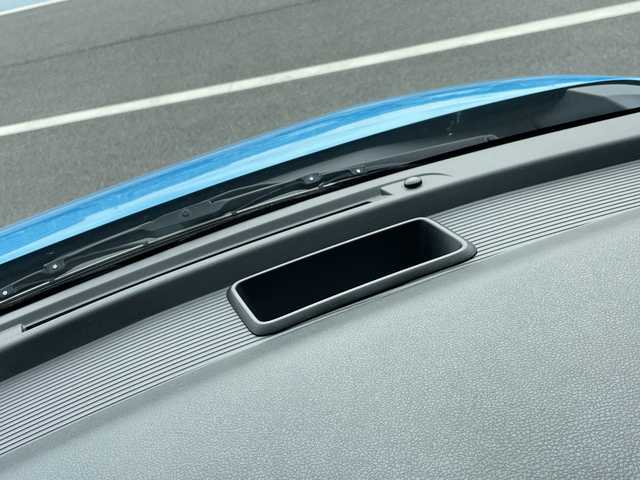 スズキ スペーシア カスタム HYBRID XS ターボ 愛知県 2017(平29)年 1.5万km ブリスクブルーM スズキセーフティサポート/純正8型ナビ/全方位カメラ/両側パワースライドドア/クルーズコントロール/シートヒーター/バックカメラ/ヘッドアップディスプレイ/コーナーセンサー/純正アルミホイール/LEDヘッドライト/オートマチックハイビーム/ドライブレコーダー/ETC/衝突軽減システム/フルセグ/CD DVD/Bluetooth/ステアリングスイッチ/スマートキー/プッシュスタート