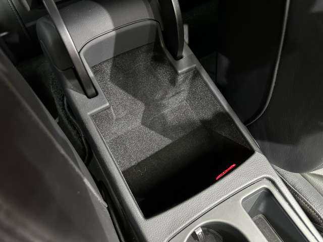 アウディ Ａ４ オールロードクワトロ 千葉県 2013(平25)年 3.2万km ダコタグレーメタリック 黒革シート　/ナビ　/ＴＶ　/バックカメラ　/Ｂｌｕｅｔｏｏｔｈ接続　/電動シート　/シートヒーター　/パーキングアシスト　/ＨＩＤヘッドライト　/プッシュスタート　/スマートキー　/オートライト　/ドラレコ　/ＥＴＣ