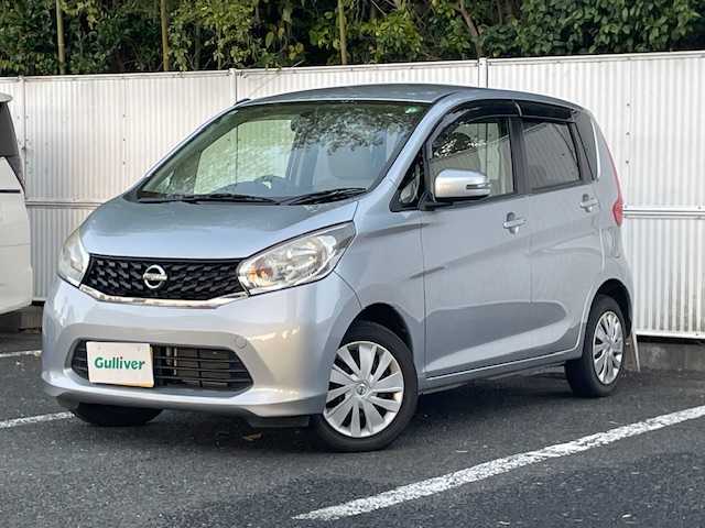 日産 デイズ X 茨城県 2013(平25)年 4.3万km クールシルバー 純正ナビ【CD/AM/FM/フルセグ】/全方位カメラ/バックカメラ/純正フロアマット/盗難防止装置/USB/AUX/保証書/取扱説明書/スペアキー×１