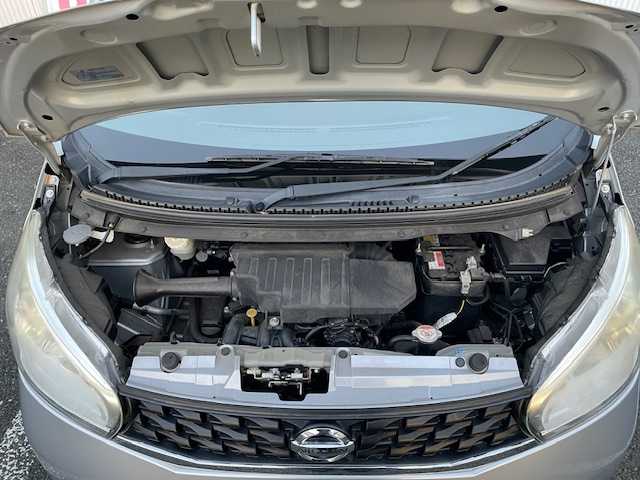 日産 デイズ X 茨城県 2013(平25)年 4.3万km クールシルバー 純正ナビ【CD/AM/FM/フルセグ】/全方位カメラ/バックカメラ/純正フロアマット/盗難防止装置/USB/AUX/保証書/取扱説明書/スペアキー×１