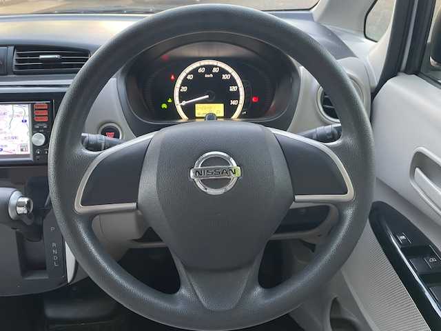 日産 デイズ X 茨城県 2013(平25)年 4.3万km クールシルバー 純正ナビ【CD/AM/FM/フルセグ】/全方位カメラ/バックカメラ/純正フロアマット/盗難防止装置/USB/AUX/保証書/取扱説明書/スペアキー×１