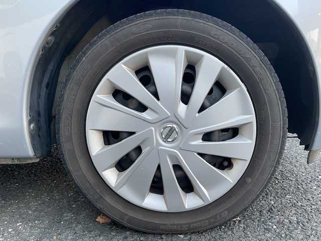 日産 デイズ X 茨城県 2013(平25)年 4.3万km クールシルバー 純正ナビ【CD/AM/FM/フルセグ】/全方位カメラ/バックカメラ/純正フロアマット/盗難防止装置/USB/AUX/保証書/取扱説明書/スペアキー×１