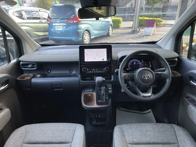 トヨタ シエンタ Z 埼玉県 2023(令5)年 2.9万km アーバンカーキ コンフォートパッケージ/前席シートヒーター/純正ナビ/パノラミックビューモニター/ビルトインETC2.0/ナビ連動前後ドラレコ/両側パワースライドドア/クリアランスソナー/LEDヘッドライト/レーダークルーズコントロール/セーフティセンス/プッシュスタート/スマートキー/保証書付整備手帳/取扱説明書