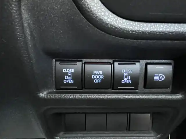 トヨタ シエンタ Z 埼玉県 2023(令5)年 2.9万km アーバンカーキ コンフォートパッケージ/前席シートヒーター/純正ナビ/パノラミックビューモニター/ビルトインETC2.0/ナビ連動前後ドラレコ/両側パワースライドドア/クリアランスソナー/LEDヘッドライト/レーダークルーズコントロール/セーフティセンス/プッシュスタート/スマートキー/保証書付整備手帳/取扱説明書