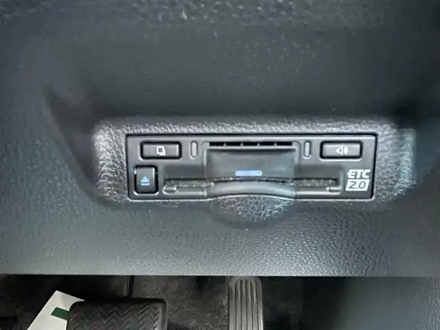 トヨタ シエンタ Z 埼玉県 2023(令5)年 2.9万km アーバンカーキ コンフォートパッケージ/前席シートヒーター/純正ナビ/パノラミックビューモニター/ビルトインETC2.0/ナビ連動前後ドラレコ/両側パワースライドドア/クリアランスソナー/LEDヘッドライト/レーダークルーズコントロール/セーフティセンス/プッシュスタート/スマートキー/保証書付整備手帳/取扱説明書