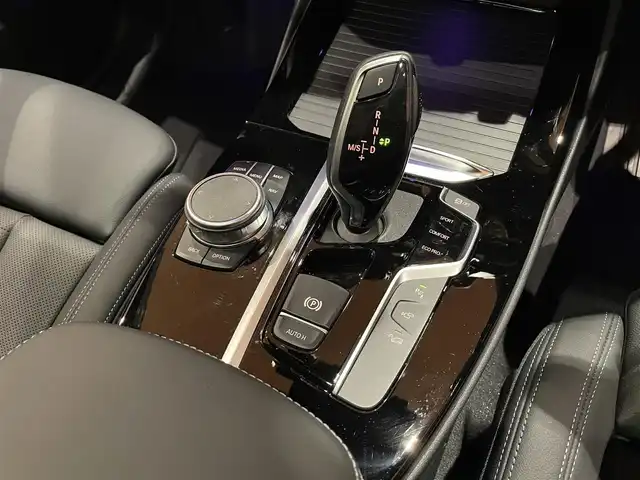 ＢＭＷ Ｘ３ xDrive20d Mスポーツ 道央・札幌 2021(令3)年 2.1万km サファイアブラックP メタリックペイント/セレクトパッケージ/　・電動パノラマガラスサンルーフ/　・リヤ・サイドウインドーローラーブラインド/　・harman/kardonサラウンド/ハイラインパッケージ/　・ヴァーネスカレザーシート/　・リヤシートヒーティング/　・ランバーサポート/　・ポプラグレーファインウッドインテリアトリム/アンビエントライト/アクティブベンチレーションシート/OP20インチアロイホイール/純正HDDナビ/フルセグTV/USB/Bluetooth/360°カメラ/PDC/ドライビングアシストプラス/パーキングアシストプラス/パワーテールゲート