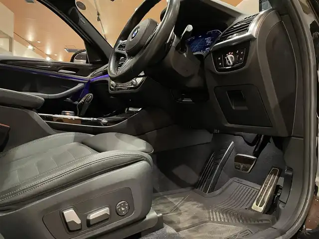 ＢＭＷ Ｘ３ xDrive20d Mスポーツ 道央・札幌 2021(令3)年 2.1万km サファイアブラックP メタリックペイント/セレクトパッケージ/　・電動パノラマガラスサンルーフ/　・リヤ・サイドウインドーローラーブラインド/　・harman/kardonサラウンド/ハイラインパッケージ/　・ヴァーネスカレザーシート/　・リヤシートヒーティング/　・ランバーサポート/　・ポプラグレーファインウッドインテリアトリム/アンビエントライト/アクティブベンチレーションシート/OP20インチアロイホイール/純正HDDナビ/フルセグTV/USB/Bluetooth/360°カメラ/PDC/ドライビングアシストプラス/パーキングアシストプラス/パワーテールゲート