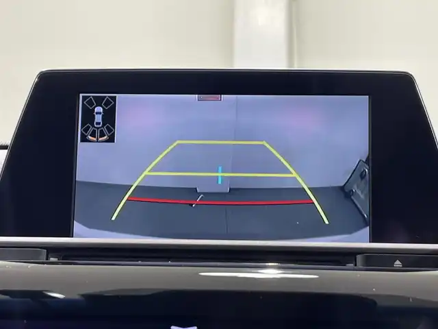 トヨタ クラウン ハイブリッド RS 愛知県 2018(平30)年 7.5万km ホワイトパールクリスタルシャイン 純正８インチナビ/プリクラッシュセーフティ/レーダークルーズコントロール/クリアランスソナー/レーンキープアシスト/先行車発進告知/電動パーキングブレーキ/ブレーキホールド/パドルシフト/ハンドルヒーター/シートーヒーター/ＡＣ１００Ｖコンセント/ドライブレコーダー/ビルトインＥＴＣ/バックカメラ/アクセサリーソケット/ISOFIX/LEDヘッドライト/オートハイビーム/純正フロアマット/純正18インチアルミホイール