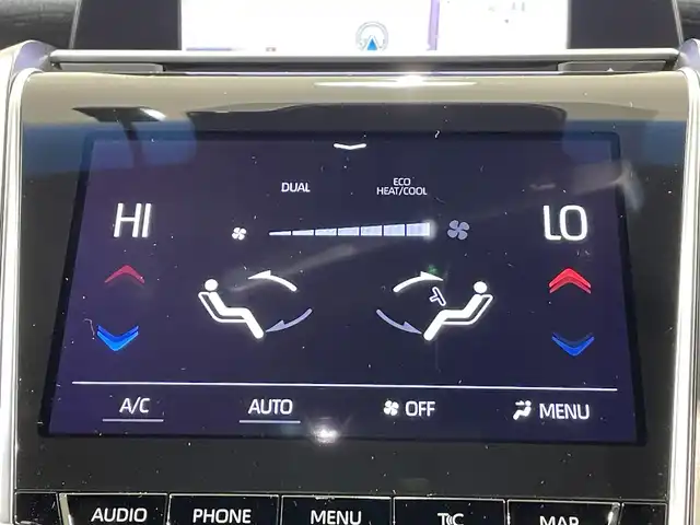 トヨタ クラウン ハイブリッド RS 愛知県 2018(平30)年 7.5万km ホワイトパールクリスタルシャイン 純正８インチナビ/プリクラッシュセーフティ/レーダークルーズコントロール/クリアランスソナー/レーンキープアシスト/先行車発進告知/電動パーキングブレーキ/ブレーキホールド/パドルシフト/ハンドルヒーター/シートーヒーター/ＡＣ１００Ｖコンセント/ドライブレコーダー/ビルトインＥＴＣ/バックカメラ/アクセサリーソケット/ISOFIX/LEDヘッドライト/オートハイビーム/純正フロアマット/純正18インチアルミホイール