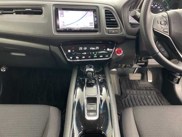 ホンダ ヴェゼル ハイブリッド X ホンダセンシング 道央・札幌 2018(平30)年 7.8万km ルーセブラックM ・ワンオーナー/・純正ナビ＆ＴＶ＆ＢＴ＆ＤＶＤ＆ＣＤ＆ＵＳＢ/・バックカメラ/・ホンダセンシング/・レーンキープアシスト/・横滑り防止/・パドルシフト/・アダプティブクルーズコントロール/・フロントワイパーデアイサー/・ドアミラーヒーター/・前席シートヒーター/・オートライト/・ＬＥＤヘッドライト/・電動パーキングブレーキ/・ブレーキホールド/・純正リモコンスターター/・保証書有り