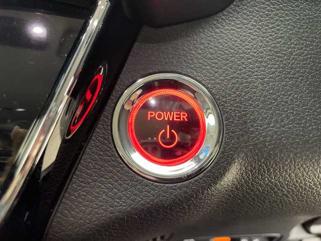 ホンダ ヴェゼル ハイブリッド X ホンダセンシング 道央・札幌 2018(平30)年 7.8万km ルーセブラックM ・ワンオーナー/・純正ナビ＆ＴＶ＆ＢＴ＆ＤＶＤ＆ＣＤ＆ＵＳＢ/・バックカメラ/・ホンダセンシング/・レーンキープアシスト/・横滑り防止/・パドルシフト/・アダプティブクルーズコントロール/・フロントワイパーデアイサー/・ドアミラーヒーター/・前席シートヒーター/・オートライト/・ＬＥＤヘッドライト/・電動パーキングブレーキ/・ブレーキホールド/・純正リモコンスターター/・保証書有り