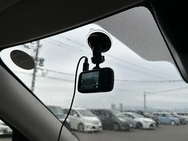 日産 デイズ X 佐賀県 2019(令1)年 0.4万km ホワイトパール ワンオーナー/純正オーディオ/・AM/FM/CD/AUX/バックカメラ(ルームミラー映写)/前方ドライブレコーダー/エマージェンシーブレーキ/車線逸脱警報機能/前後クリアランスソナー/ISOFIX対応/ステアリングリモコン/純正14インチアルミホイール/純正フロアマット/新車保証書/スペアキー１本