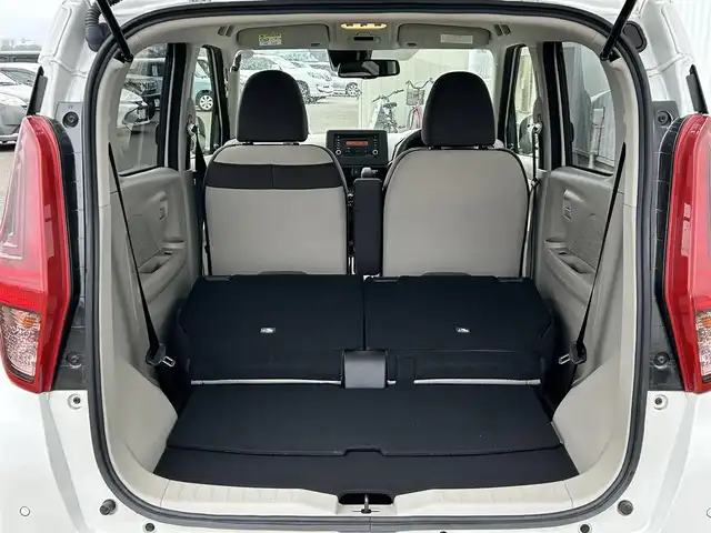 日産 デイズ X 佐賀県 2019(令1)年 0.4万km ホワイトパール ワンオーナー/純正オーディオ/・AM/FM/CD/AUX/バックカメラ(ルームミラー映写)/前方ドライブレコーダー/エマージェンシーブレーキ/車線逸脱警報機能/前後クリアランスソナー/ISOFIX対応/ステアリングリモコン/純正14インチアルミホイール/純正フロアマット/新車保証書/スペアキー１本