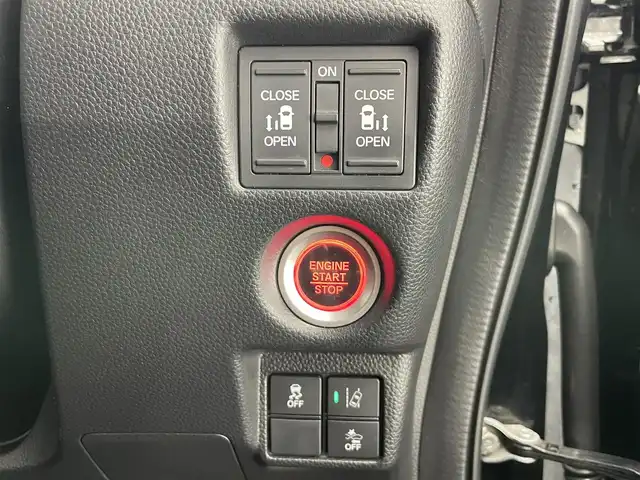 ホンダ Ｎ ＢＯＸ カスタム G L ターボ ホンダセンシング 愛知県 2018(平30)年 8.9万km クリスタルブラックパール 純正8インチナビ/ホンダセンシング/パドルシフト/黒革ハーフレザーシート/バックカメラ/両側パワースライドドア/レーダークルーズコントロール/前後ドライブレコーダー/ETC/LEDオートライト/フォグランプ/ターボ/フルセグTV/DVD/カーテンエアバック/純正フロアマット/禁煙車