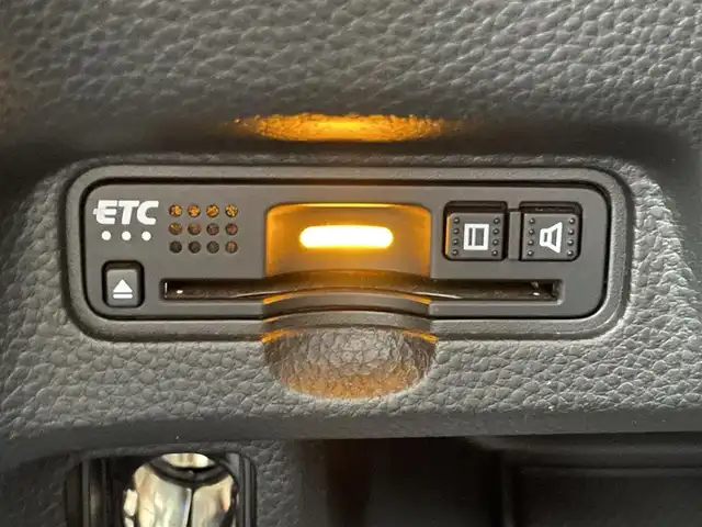 ホンダ Ｎ ＢＯＸ カスタム G L ターボ ホンダセンシング 愛知県 2018(平30)年 8.9万km クリスタルブラックパール 純正8インチナビ/ホンダセンシング/パドルシフト/黒革ハーフレザーシート/バックカメラ/両側パワースライドドア/レーダークルーズコントロール/前後ドライブレコーダー/ETC/LEDオートライト/フォグランプ/ターボ/フルセグTV/DVD/カーテンエアバック/純正フロアマット/禁煙車