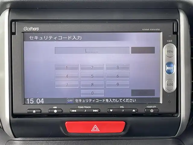 ホンダ Ｎ ＢＯＸ カスタム SSパッケージ 三重県 2014(平26)年 8.4万km スマートブラック (株)IDOMが運営する【じしゃロン四日市店】の自社ローン専用車両になります。こちらは現金またはオートローンご利用時の価格です。自社ローンご希望の方は別途その旨お申付け下さい/純正SDナビ【CD/DVD/Bluetooth】/バックカメラ/ETC/両側パワースライドドア/ステアリングスイッチ/プッシュスタート/スマートキー/電格ウィンカーミラー