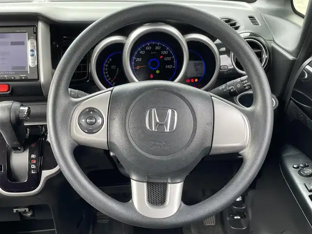 ホンダ Ｎ ＢＯＸ カスタム SSパッケージ 三重県 2014(平26)年 8.4万km スマートブラック (株)IDOMが運営する【じしゃロン四日市店】の自社ローン専用車両になります。こちらは現金またはオートローンご利用時の価格です。自社ローンご希望の方は別途その旨お申付け下さい/純正SDナビ【CD/DVD/Bluetooth】/バックカメラ/ETC/両側パワースライドドア/ステアリングスイッチ/プッシュスタート/スマートキー/電格ウィンカーミラー