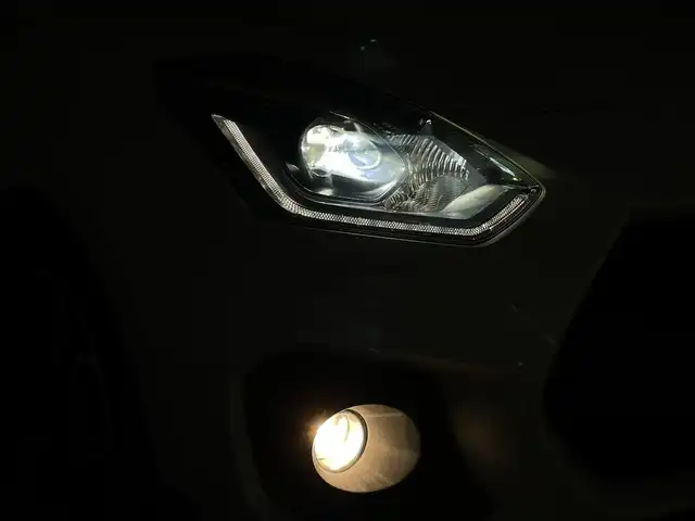 スズキ スイフト スポーツ 群馬県 2019(令1)年 2.9万km ピュアホワイトP 6速マニュアルターボ/Sport専用 フロントシート［Sportロゴ入り］/Sport専用 バンパー＆グリル/Sport専用 サイドアンダースポイラー/社外　パナソニック　ストラーダ　ナビ/・CD/DVD/SD(MSV)/USB/Bluetooth/フルセグTV/シートヒーター /クルーズコントロール/LEDヘッドライト/オートライト /フォグランプ （F/R）/純正17インチAW/ステアリングリモコン/スマートキー /プッシュスタート