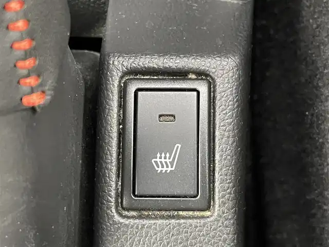 スズキ スイフト スポーツ 群馬県 2019(令1)年 2.9万km ピュアホワイトP 6速マニュアルターボ/Sport専用 フロントシート［Sportロゴ入り］/Sport専用 バンパー＆グリル/Sport専用 サイドアンダースポイラー/社外　パナソニック　ストラーダ　ナビ/・CD/DVD/SD(MSV)/USB/Bluetooth/フルセグTV/シートヒーター /クルーズコントロール/LEDヘッドライト/オートライト /フォグランプ （F/R）/純正17インチAW/ステアリングリモコン/スマートキー /プッシュスタート