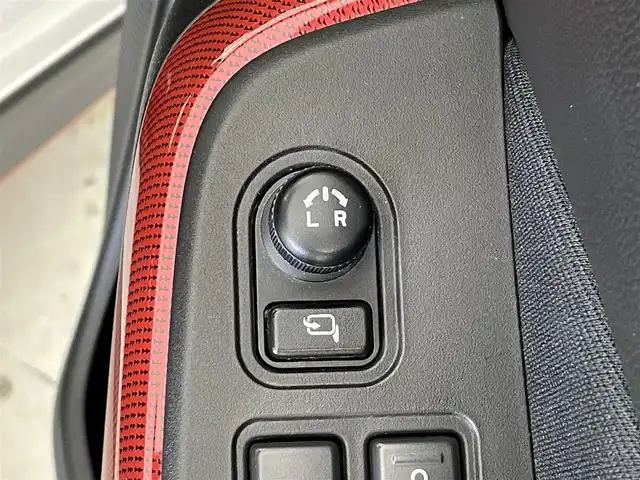 スズキ スイフト スポーツ 群馬県 2019(令1)年 2.9万km ピュアホワイトP 6速マニュアルターボ/Sport専用 フロントシート［Sportロゴ入り］/Sport専用 バンパー＆グリル/Sport専用 サイドアンダースポイラー/社外　パナソニック　ストラーダ　ナビ/・CD/DVD/SD(MSV)/USB/Bluetooth/フルセグTV/シートヒーター /クルーズコントロール/LEDヘッドライト/オートライト /フォグランプ （F/R）/純正17インチAW/ステアリングリモコン/スマートキー /プッシュスタート