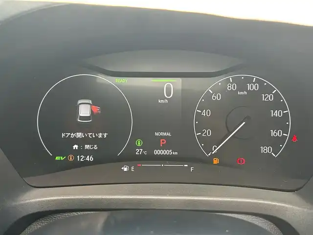 ホンダ ヴェゼル ハイブリッド e:HEV Z 和歌山県 2025(令7)年 0.1千km クリスタルブラックパール 登録済み未使用車/Honda CONNECTディスプレー（ナビ付）/フルセグTV/バックカメラ/（BT/AppleCarPlay/AndroidAuto）/衝突軽減ブレーキ/アダプティブクルーズコントロール/路外逸脱抑制機能/ブラインドスポットインフォメーション/パーキングセンサー/踏み間違い衝突軽減/電子パーキング/オートホールド/ハーフレザーシート/シートヒーター/ステアリングヒーター/パワーバックドア/純正ビルトインETC２．０/純正１８インチアルミホイール/LEDヘッドライト/LEDフォグランプ/オートライト/アダプティブドライビングビーム