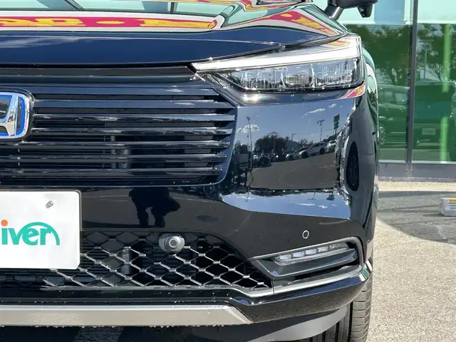 ホンダ ヴェゼル ハイブリッド e:HEV Z 和歌山県 2025(令7)年 0.1千km クリスタルブラックパール 登録済み未使用車/Honda CONNECTディスプレー（ナビ付）/フルセグTV/バックカメラ/（BT/AppleCarPlay/AndroidAuto）/衝突軽減ブレーキ/アダプティブクルーズコントロール/路外逸脱抑制機能/ブラインドスポットインフォメーション/パーキングセンサー/踏み間違い衝突軽減/電子パーキング/オートホールド/ハーフレザーシート/シートヒーター/ステアリングヒーター/パワーバックドア/純正ビルトインETC２．０/純正１８インチアルミホイール/LEDヘッドライト/LEDフォグランプ/オートライト/アダプティブドライビングビーム