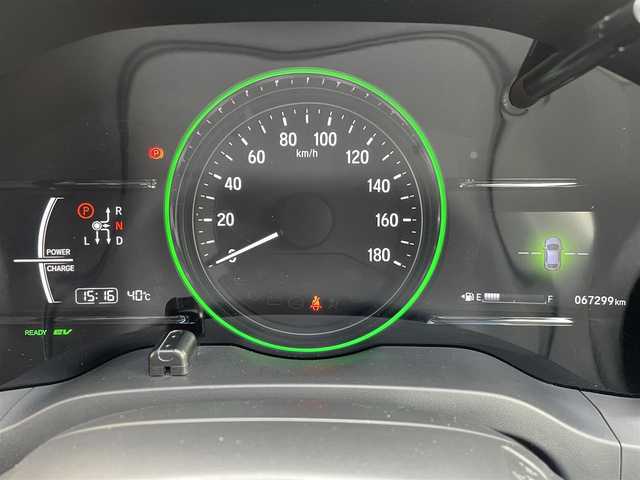 ホンダ ヴェゼル ハイブリッド Z ホンダセンシング 東京都 2016(平28)年 6.8万km クリスタルブラックパール 純正ナビ（ＶＸＭ－１６５ＶＦＥｉ）　バックカメラ　衝突軽減　レーダークルーズコントロール　ルーフレール　シートヒーター　ＬＥＤオートライト　フルセグＴＶ　ＣＤ／ＤＶＤ再生　ＨＤＭＩ　ＥＴＣ　純正アルミ