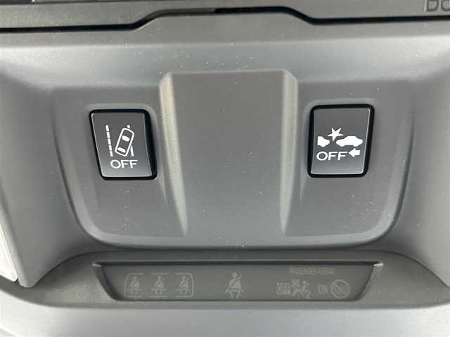スバル フォレスター STIスポーツ 埼玉県 2024(令6)年 0.5万km クリスタルホワイトP ワンオーナー/登録時走行距離4286km/アイサイト/AWD/DIATONESONDナビ（NR-MZ300BIN-F-3）/XMODE、スポーツモード/デジタルインナーミラー/Bカメラ、Fカメラ/フルセグ/前席パワーシート/全席シートヒーター/ドラレコ/ETC/パドルシフト/ハンドルヒーター/充電ポート×４/デュアルエアコン/スペアキー/保証書、取説、ナビ取説