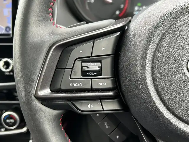 スバル フォレスター STIスポーツ 埼玉県 2024(令6)年 0.5万km クリスタルホワイトP ワンオーナー/登録時走行距離4286km/アイサイト/AWD/DIATONESONDナビ（NR-MZ300BIN-F-3）/XMODE、スポーツモード/デジタルインナーミラー/Bカメラ、Fカメラ/フルセグ/前席パワーシート/全席シートヒーター/ドラレコ/ETC/パドルシフト/ハンドルヒーター/充電ポート×４/デュアルエアコン/スペアキー/保証書、取説、ナビ取説
