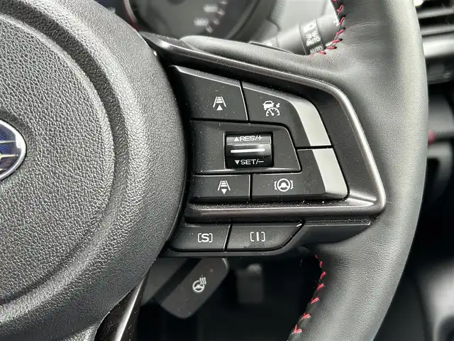 スバル フォレスター STIスポーツ 埼玉県 2024(令6)年 0.5万km クリスタルホワイトP ワンオーナー/登録時走行距離4286km/アイサイト/AWD/DIATONESONDナビ（NR-MZ300BIN-F-3）/XMODE、スポーツモード/デジタルインナーミラー/Bカメラ、Fカメラ/フルセグ/前席パワーシート/全席シートヒーター/ドラレコ/ETC/パドルシフト/ハンドルヒーター/充電ポート×４/デュアルエアコン/スペアキー/保証書、取説、ナビ取説