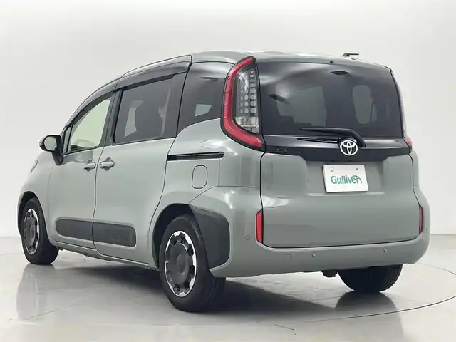 トヨタ シエンタ Z 熊本県 2023(令5)年 2.9万km アーバンカーキ ワンオーナー　/純正10.5インチナビ（ＢＴ・フルセグ・ＵＳＢ）/全周囲カメラ　/ビルトインＥＴＣ　/前方ドライブレコーダー　/前後クリアランスソナー　/トヨタセーフティーセンス/・プリクラッシュセーフティ/・先行車発進お知らせ/・レーンディパーチャーアラート/・リアクロストラフィックアラート/・レーダークルーズコントロール/・ブラインドスポットモニター/・オートマチックハイビーム/・ロードサインアシスト/横滑り防止/純正フロアマット/純正１５インチAW/オートライト/LEDヘッドライト/スマートキー/プッシュスタート/スペアキー1本/保証書/取扱説明書
